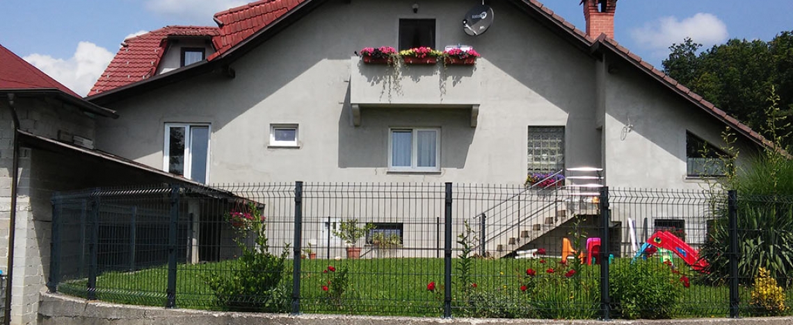 3dpanelnaograja_antracit_ograjerunovec4